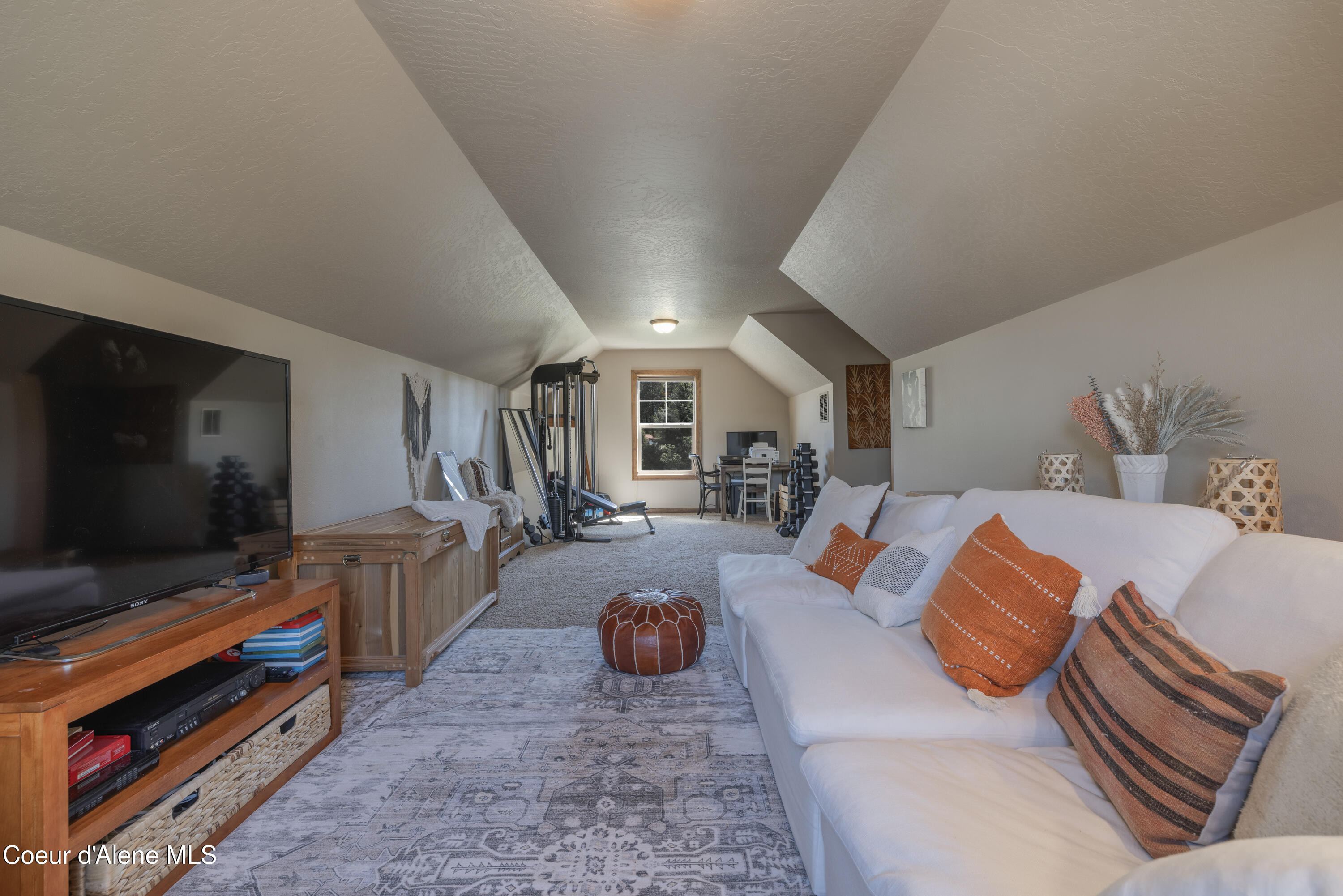 Hayden, Idaho 83835, United States, 4 Bedrooms Bedrooms, ,3 BathroomsBathrooms,Residential,Active,128186