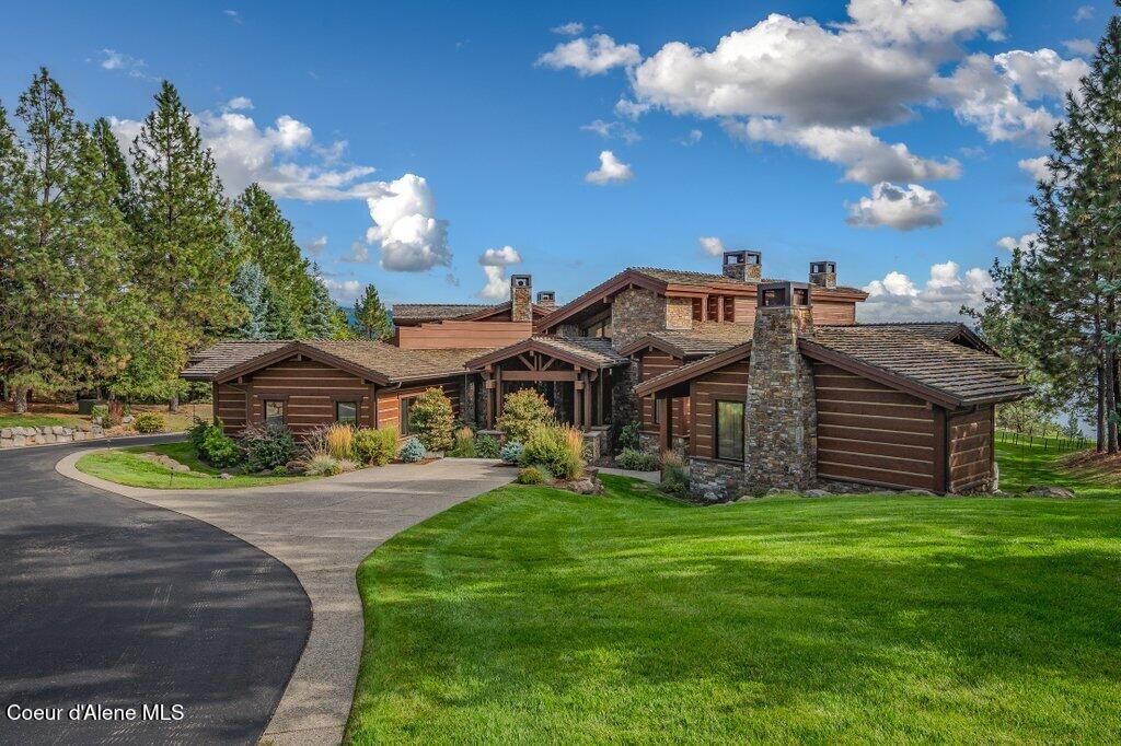 Photo of 6252 PLATINUM Dr, Coeur dAlene, ID 83814 (MLS # 26-4226)