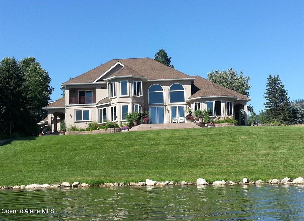 Photo of 100 Bonita Bay, Sagle, ID 83860 (MLS # 26-1812)