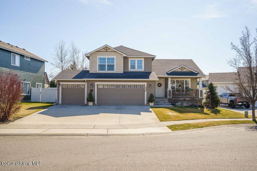 Photo of 1688 Umpqua Ct, Post Falls, ID 83854 (MLS # 26-1834)