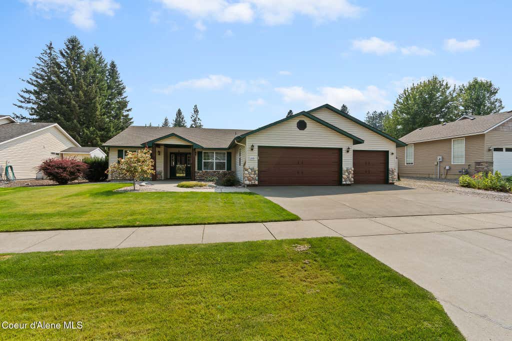 Photo of 1378 Benjamin AVE, Coeur dAlene, ID 83815 (MLS # 26-8348)