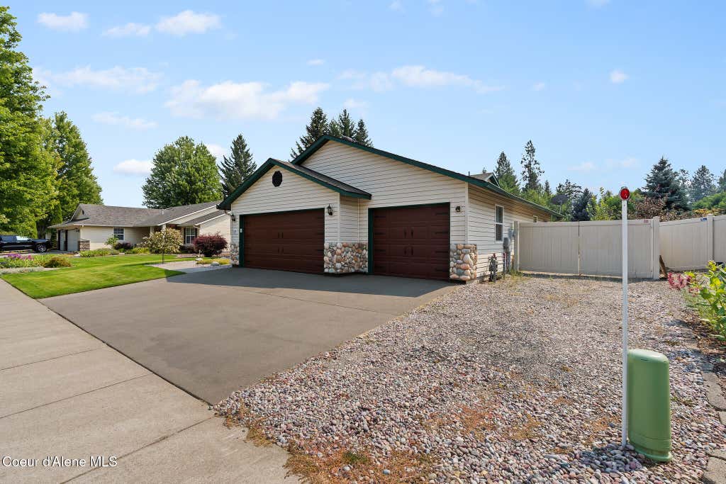 Photo of 1378 Benjamin AVE, Coeur dAlene, ID 83815 (MLS # 26-8348)