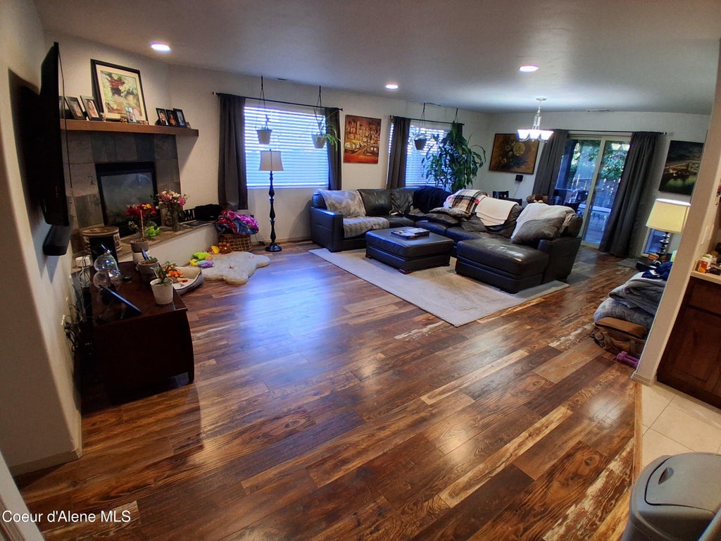 Photo of 1206 Honeysuckle Ave, Sandpoint, ID 83864 (MLS # 26-9599)