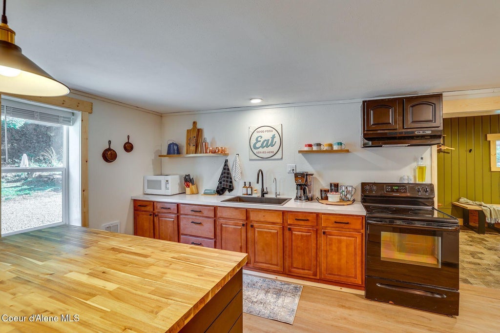 Photo of 22 Theriault Dr, Avery, ID 83802 (MLS # 26-4846)