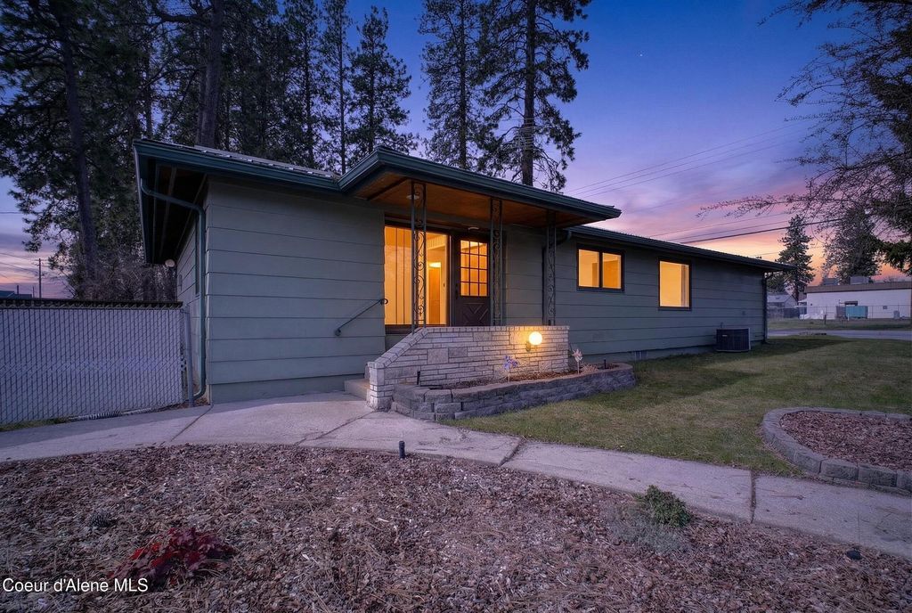 Photo of 212 Mullan, Post Falls, ID 83854 (MLS # 26-2208)