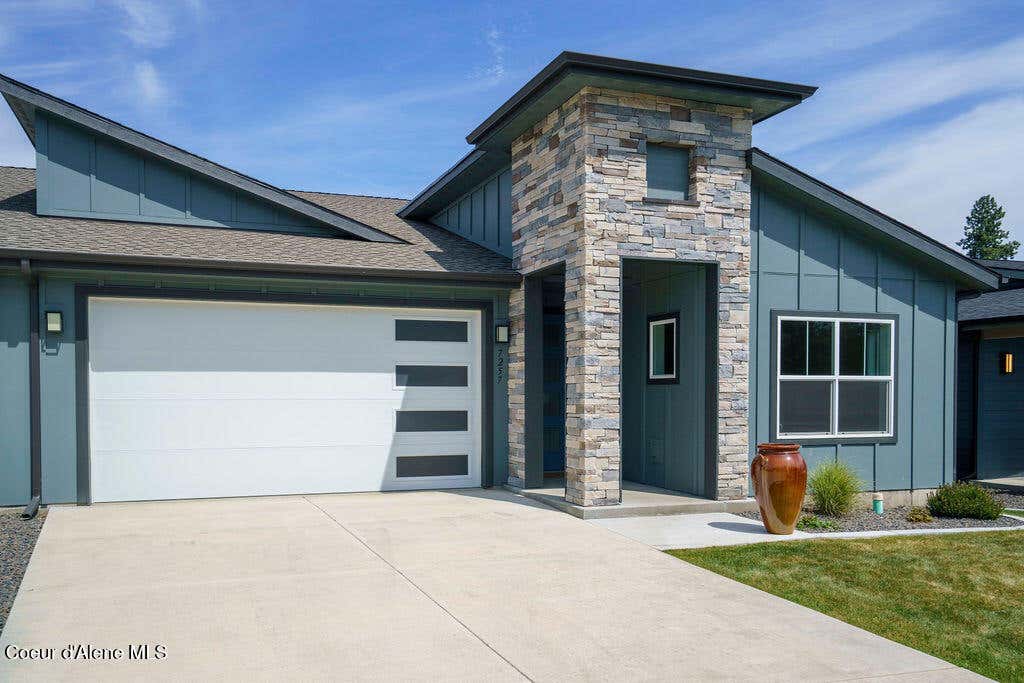 Photo of 7257 Breaux Drive Drive, Coeur dAlene, ID 83815 (MLS # 26-7711)