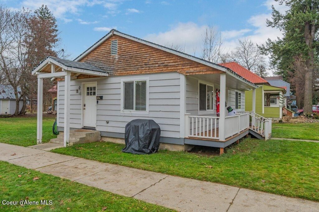 Photo of 522 Boyer Ave, Sandpoint, ID 83864 (MLS # 25-11568)