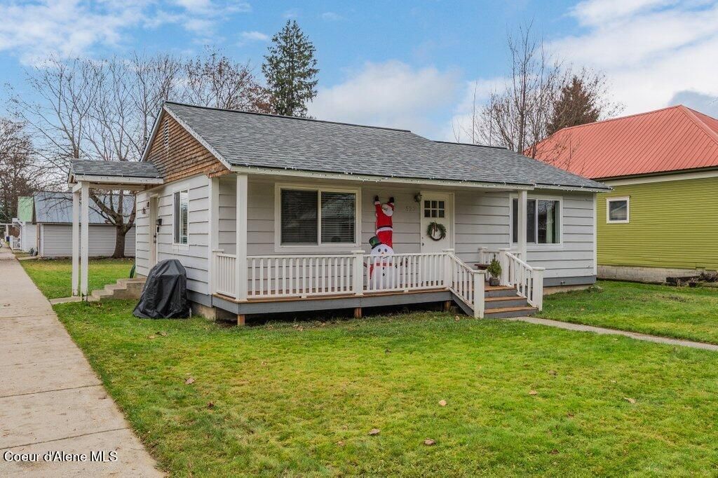 Photo of 522 Boyer Ave, Sandpoint, ID 83864 (MLS # 25-11568)