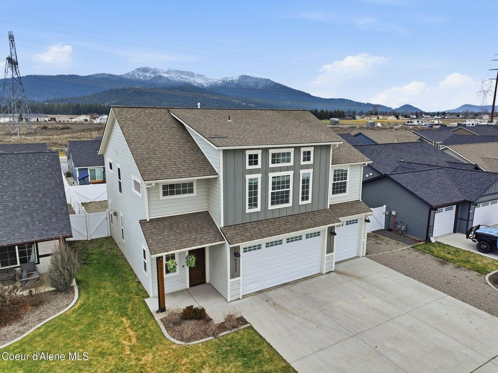 Photo of 8323 Splitrail Ave, Rathdrum, ID 83858 (MLS # 26-698)