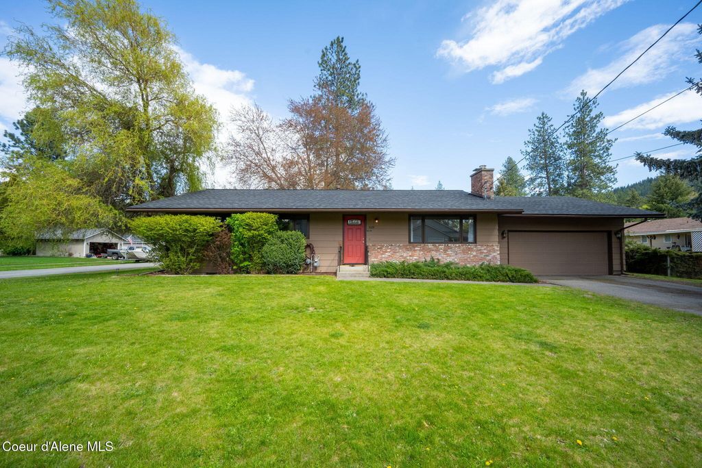 Photo of 3024 19th St, Coeur dAlene, ID 83815 (MLS # 26-4277)