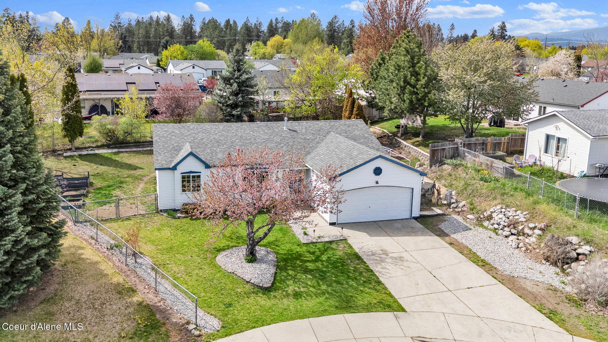 2007 N Mackenzie Drive, Post Falls, Idaho image 2
