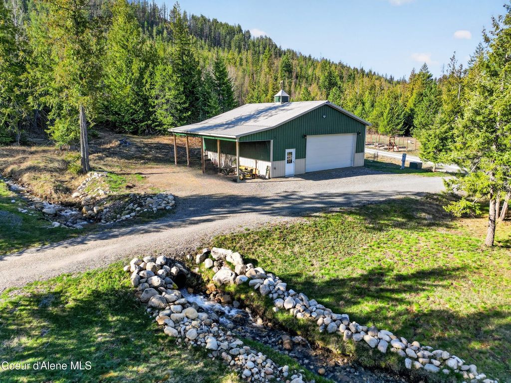 Photo of 41 Solstice Dr, Sagle, ID 83860 (MLS # 26-3365)