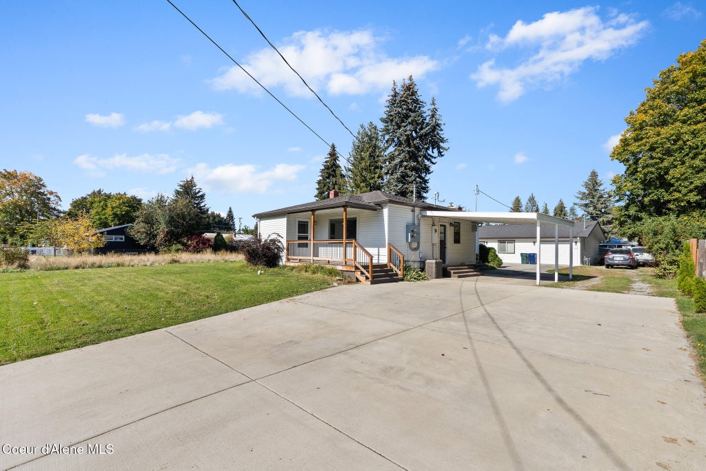Photo of 1623 Boyd AVE, Coeur dAlene, ID 83814 (MLS # 26-10101)