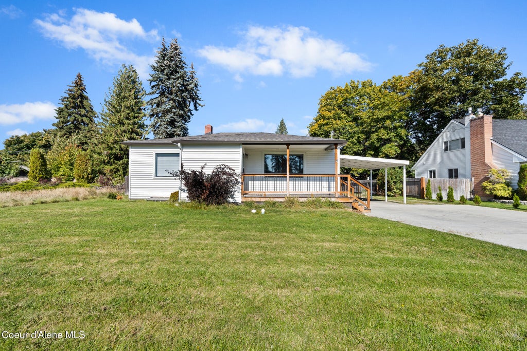 Photo of 1623 Boyd AVE, Coeur dAlene, ID 83814 (MLS # 26-10101)