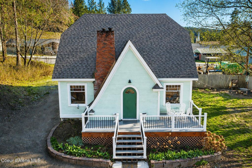 Photo of 6645 Alderson Ln, Bonners Ferry, ID 83805 (MLS # 26-3569)