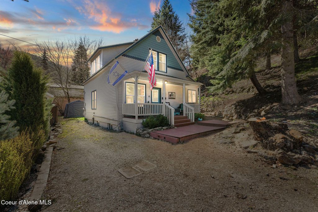 Photo of 115 Market Ave, Kellogg, ID 83837 (MLS # 26-4585)