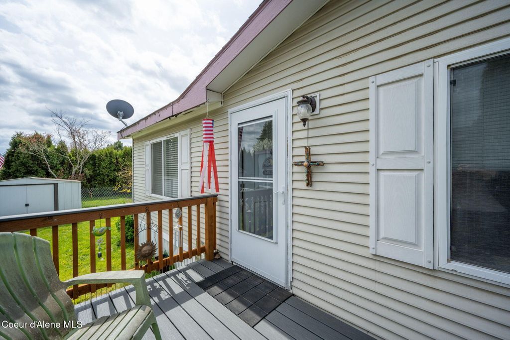 Photo of 2082 Yorkshire Ave, Coeur dAlene, ID 83815 (MLS # 26-4149)