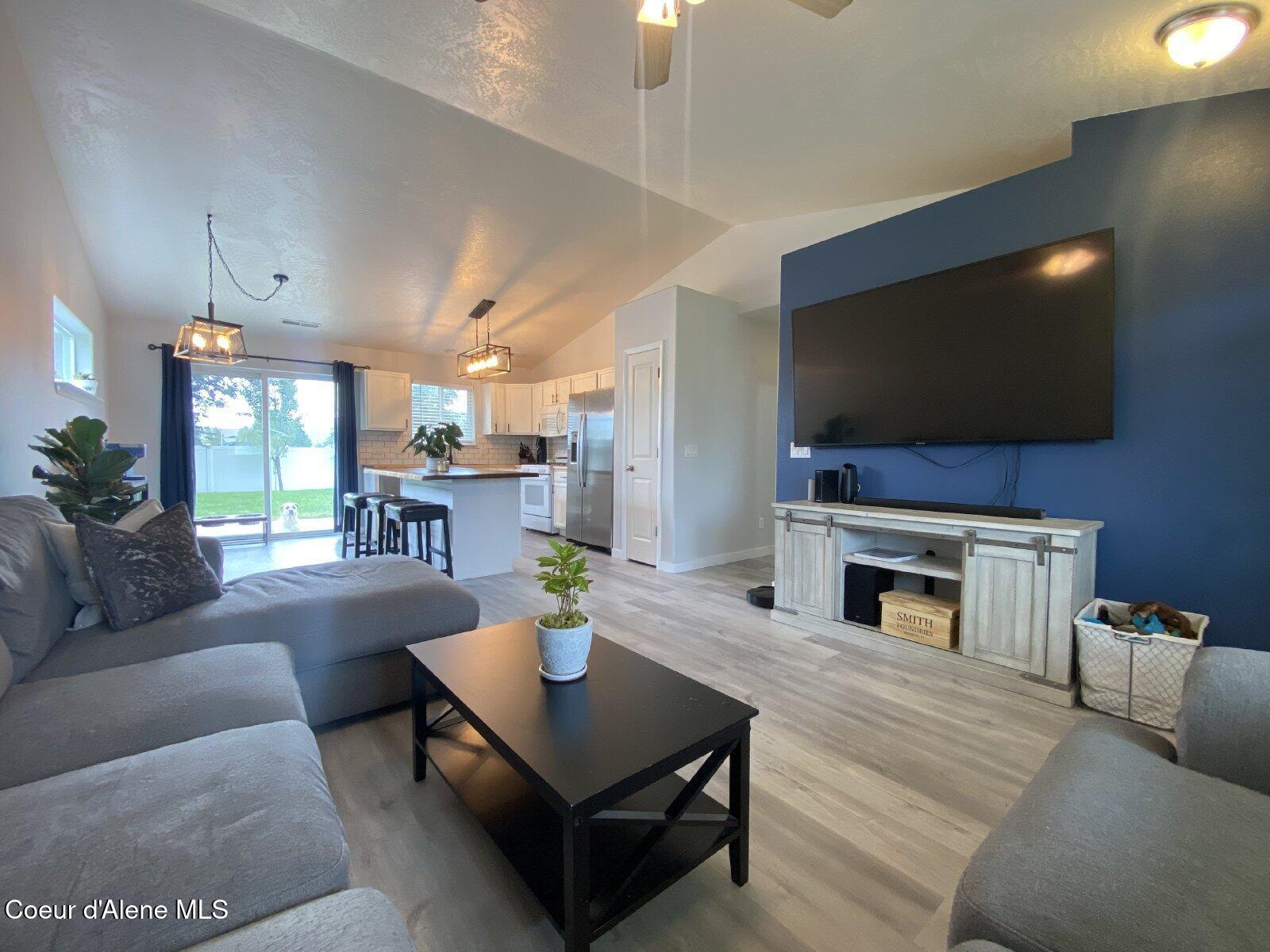 2124 E Knapp Dr, Post Falls, Alaska image 1