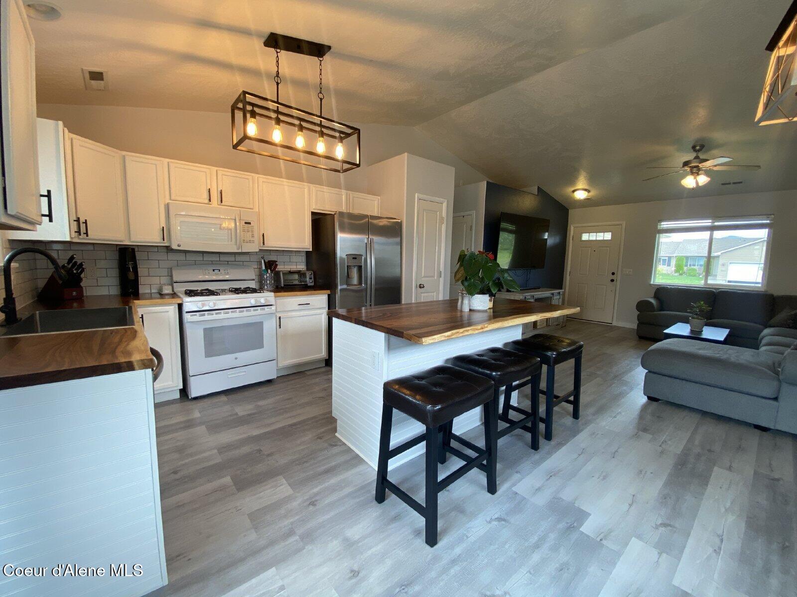 2124 E Knapp Dr, Post Falls, Alaska image 4