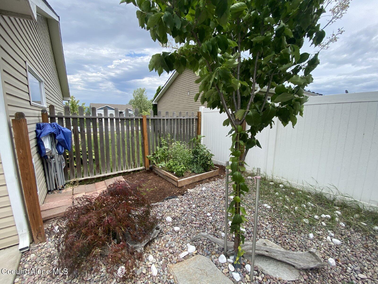 2124 E Knapp Dr, Post Falls, Alaska image 11