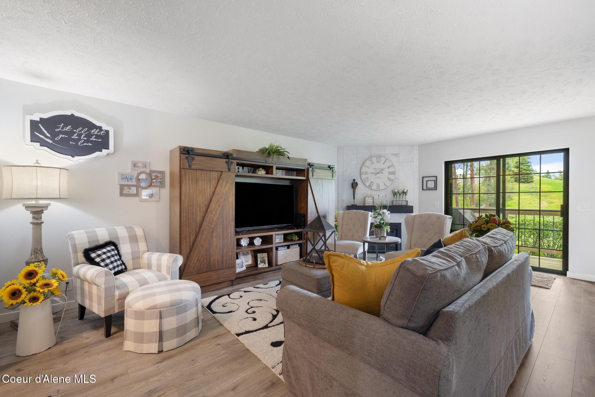 101 Neyland Ave #2, Liberty Lake, Alaska image 2