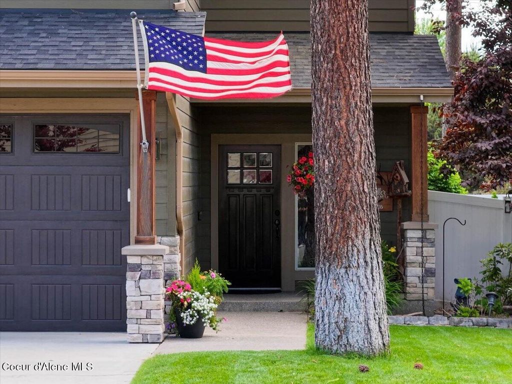 Photo of 6983 Aldridge Dr, Coeur dAlene, ID 83815 (MLS # 26-5924)