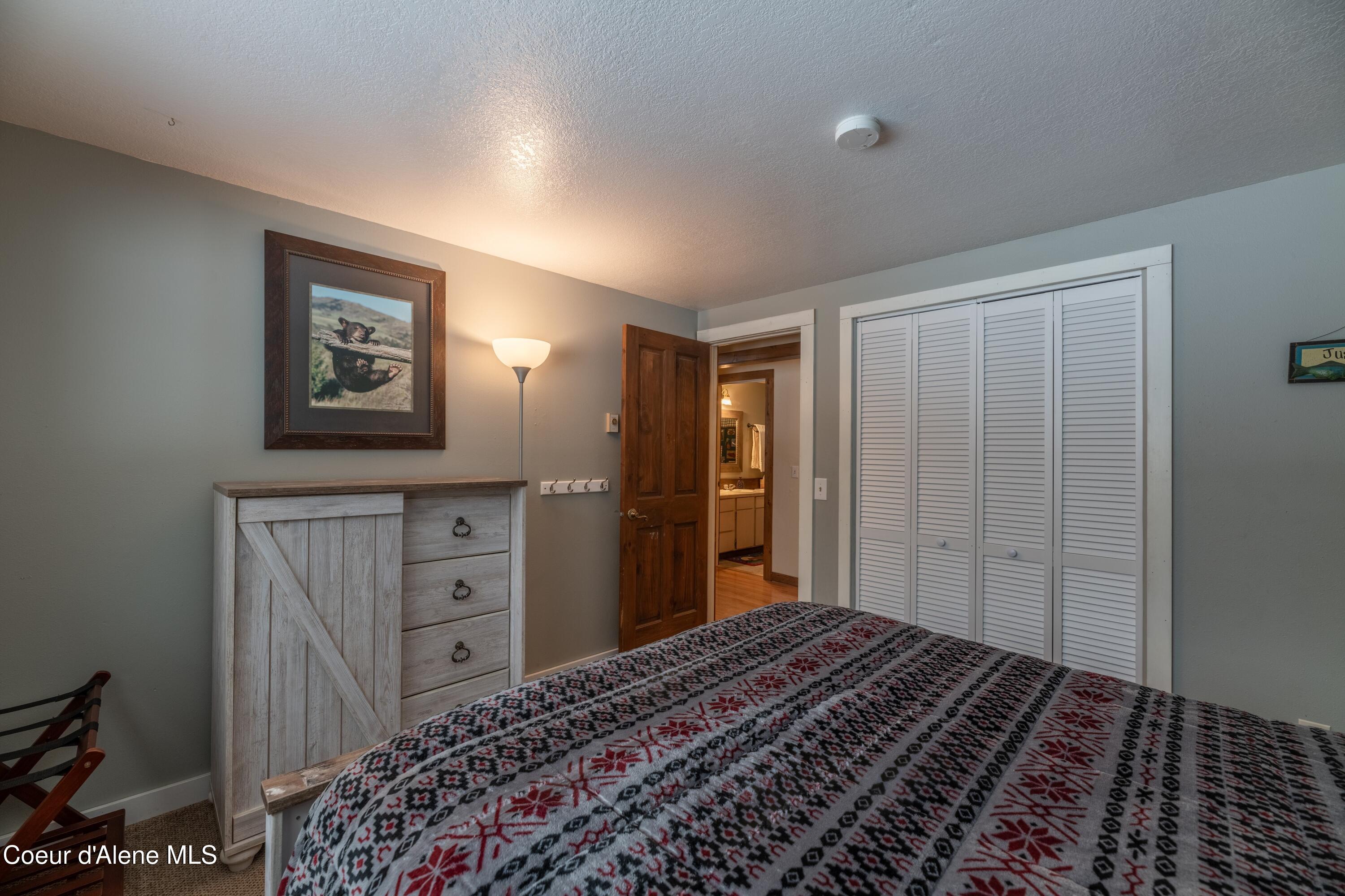 527 Creekside Dr, Priest Lake, Pennsylvania image 19