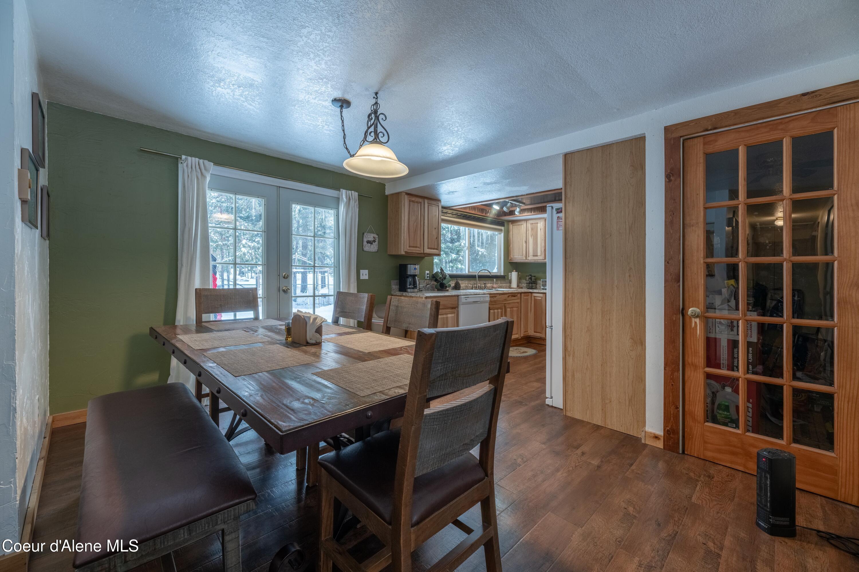 527 Creekside Dr, Priest Lake, Pennsylvania image 5