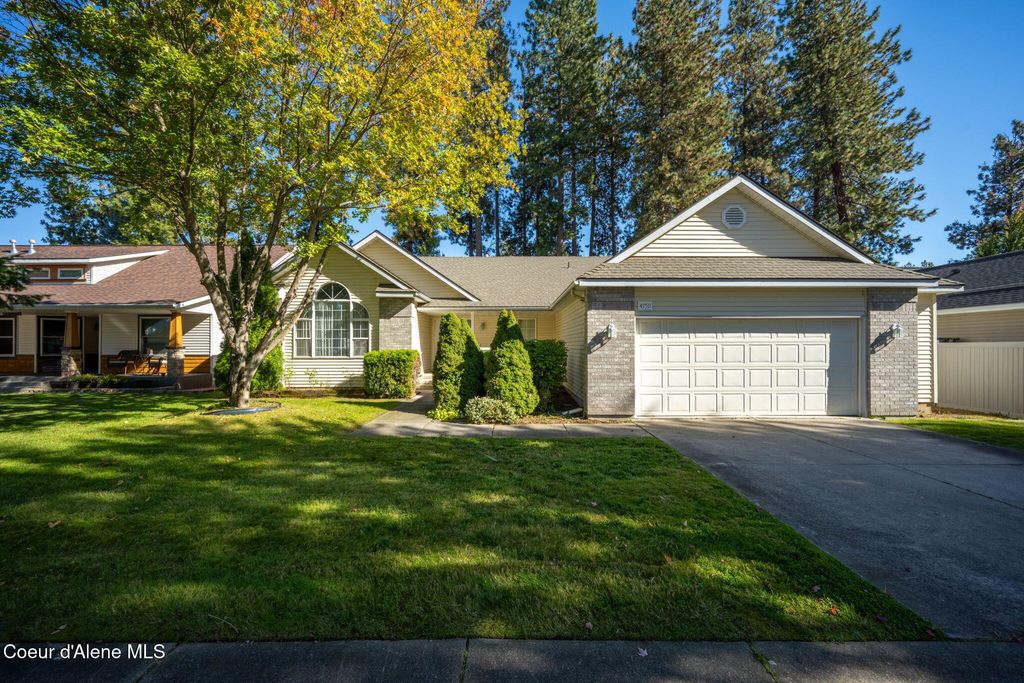 Photo of 4759 MOSSBERG Cir, Post Falls, ID 83854 (MLS # 25-10828)