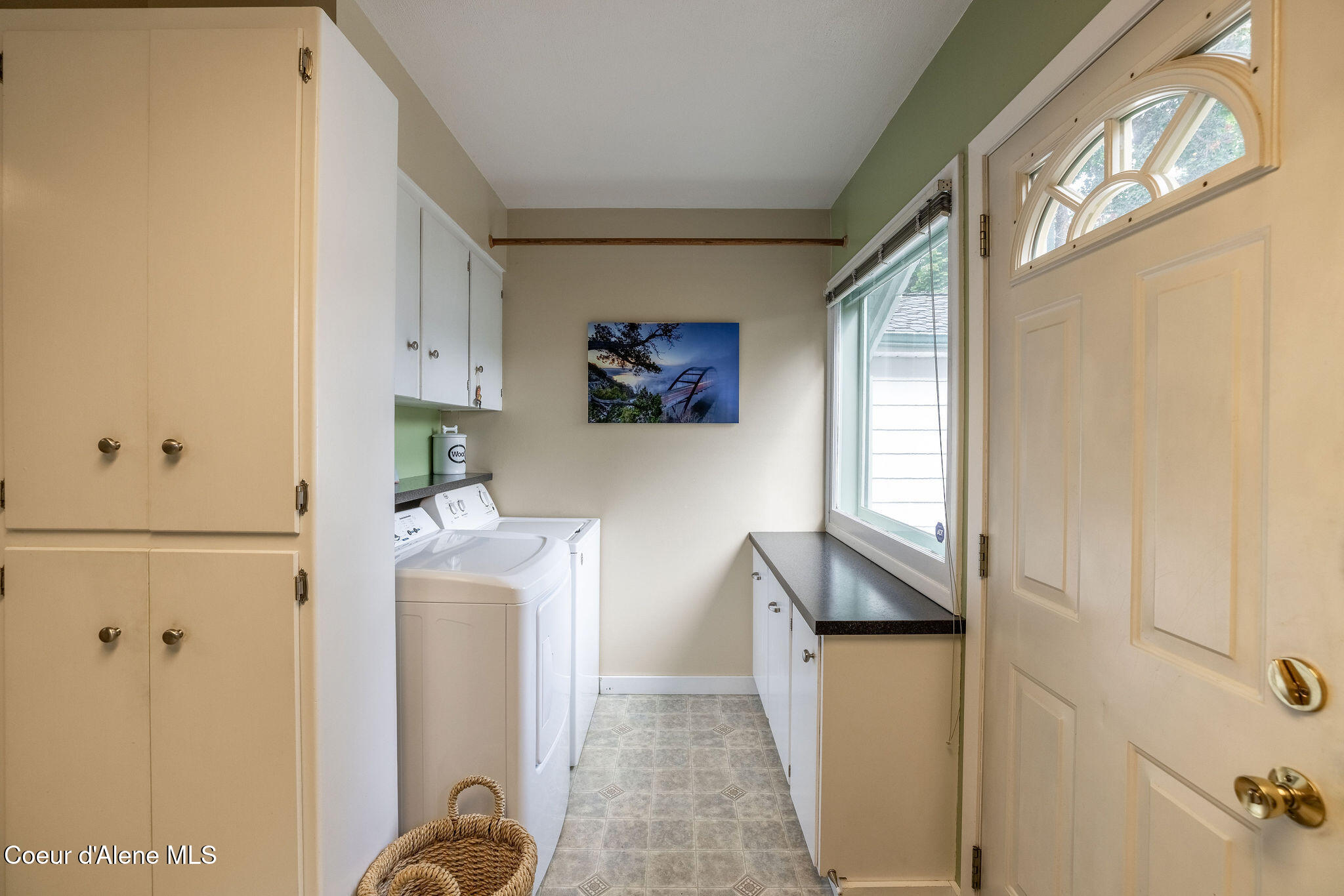 816 N B St, Coeur d'Alene, Texas image 14
