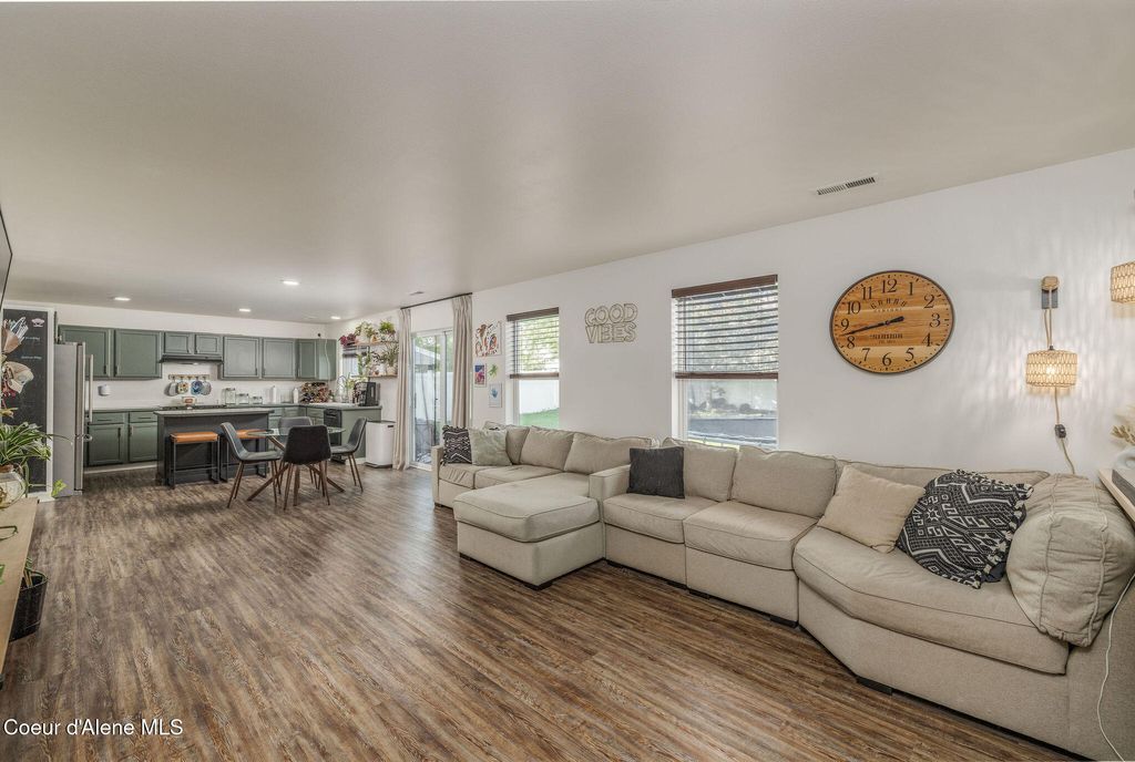 Photo of 6553 KITE Ln, Coeur dAlene, ID 83815 (MLS # 25-10734)