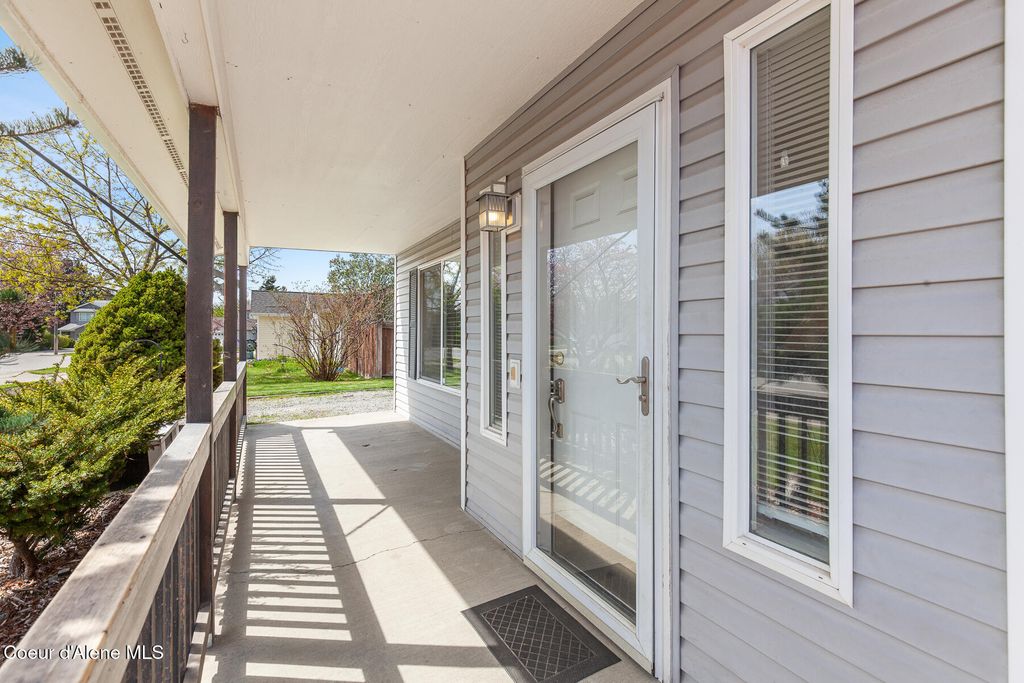 Photo of 9179 Prescott Dr, Hayden, ID 83835 (MLS # 26-3931)