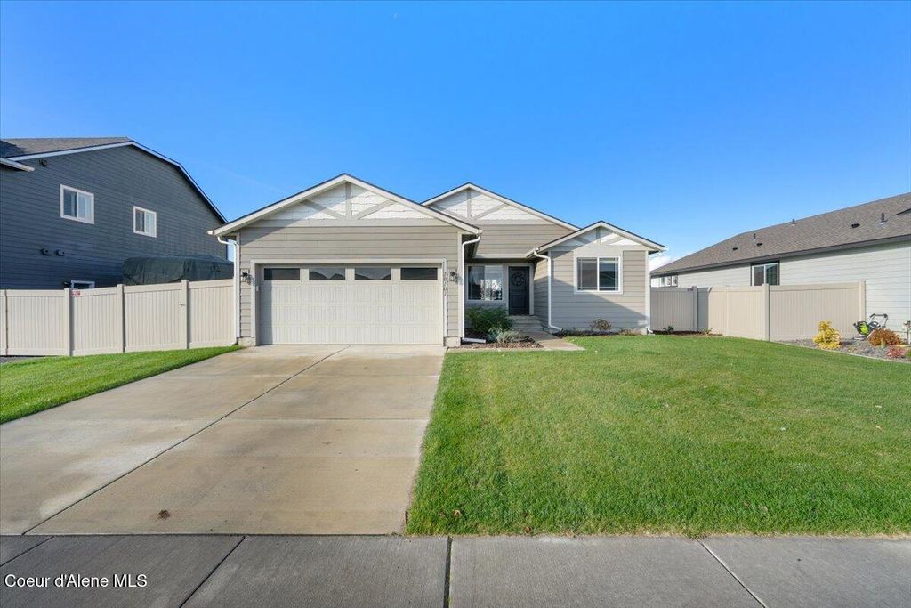 Photo of 10101 Belgrave Loop, Hayden, ID 83835 (MLS # 25-10942)