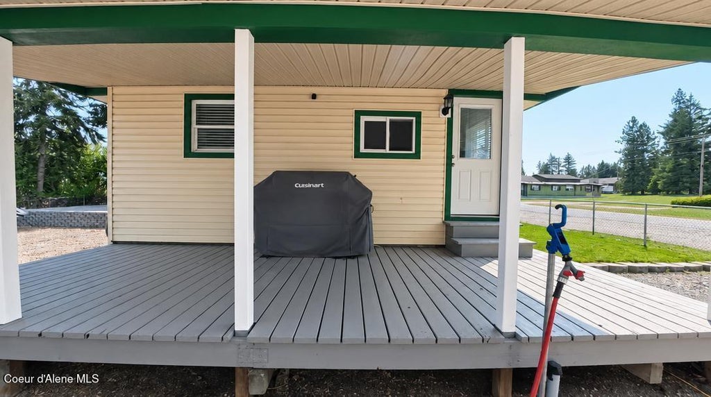Photo of 32329 6TH Ave, Spirit Lake, ID 83869 (MLS # 26-8666)