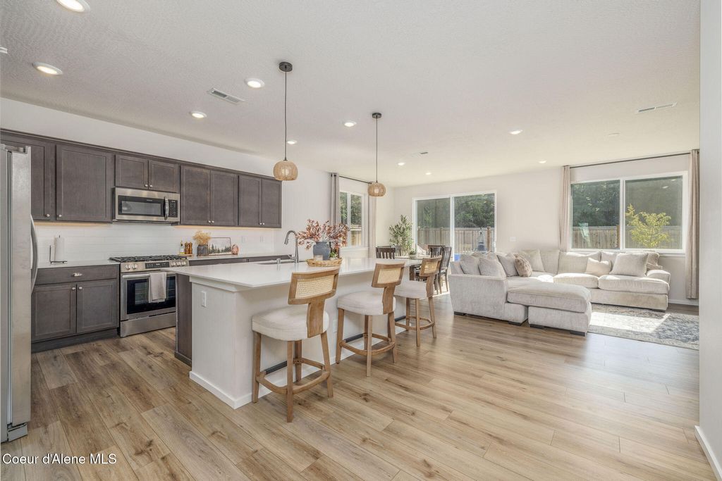 Photo of 797 Burdock Loop, Hayden, ID 83835 (MLS # 26-368)