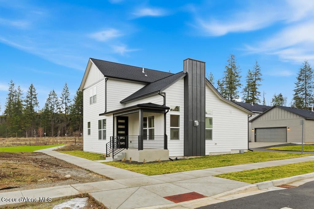 Photo of 469 PENSTEMON Rd, Hayden, ID 83835 (MLS # 25-9984)