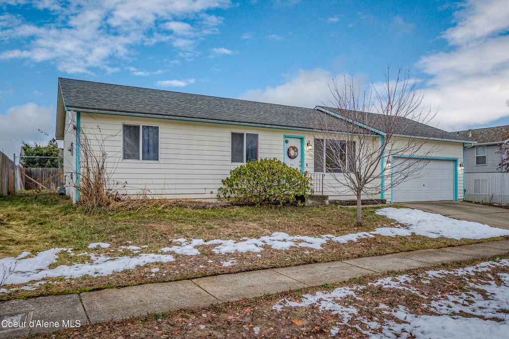 Photo of 7530 Meadow Lark Ln, Rathdrum, ID 83858 (MLS # 26-600)