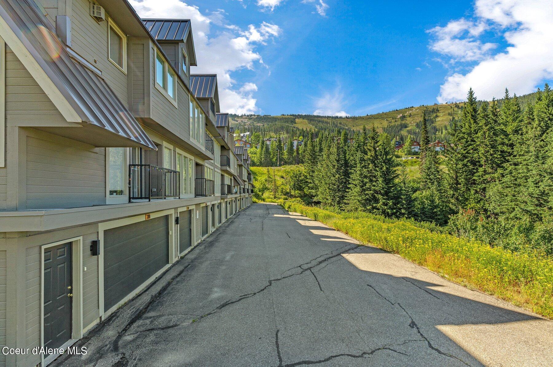 8707 Schweitzer Mountain Rd #202, Sandpoint, Idaho image 2