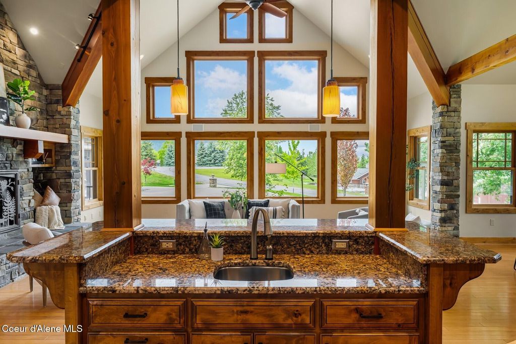 Photo of 110 Wright Ct, Sandpoint, ID 83864 (MLS # 26-4817)