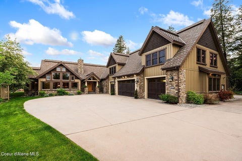 Photo of 110 Wright Ct, Sandpoint, ID 83864 (MLS # 26-4817)