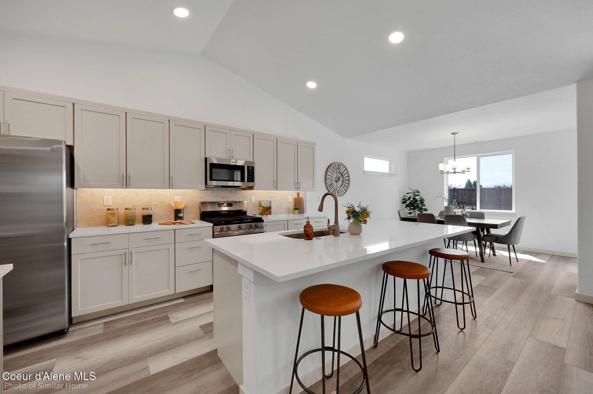 Post Falls, Idaho 83854, United States, 4 Bedrooms Bedrooms, ,3 BathroomsBathrooms,Residential,Pending,244769