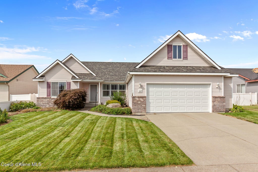 Photo of 1085 Whidbey LN, Post Falls, ID 83854 (MLS # 26-8997)