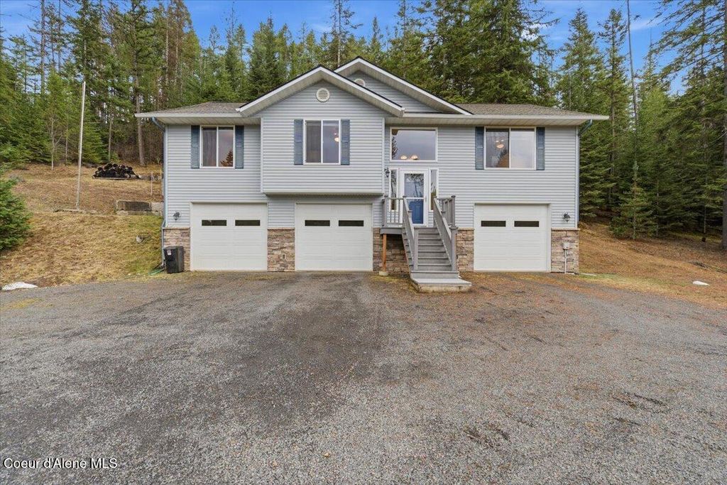Photo of 5340 Hull Loop, Coeur dAlene, ID 83814 (MLS # 26-2506)