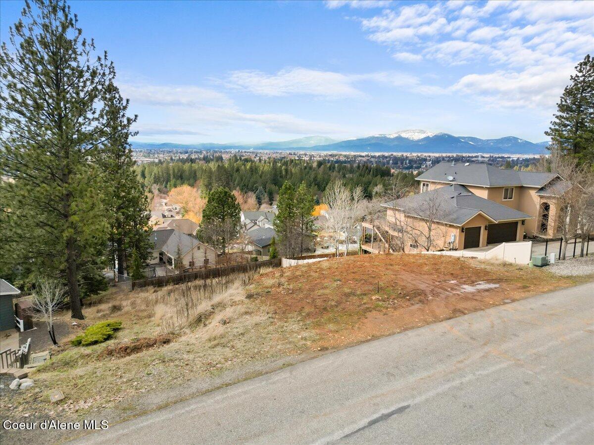 1985 E Grandview Dr, Coeur d'Alene, Texas image 3