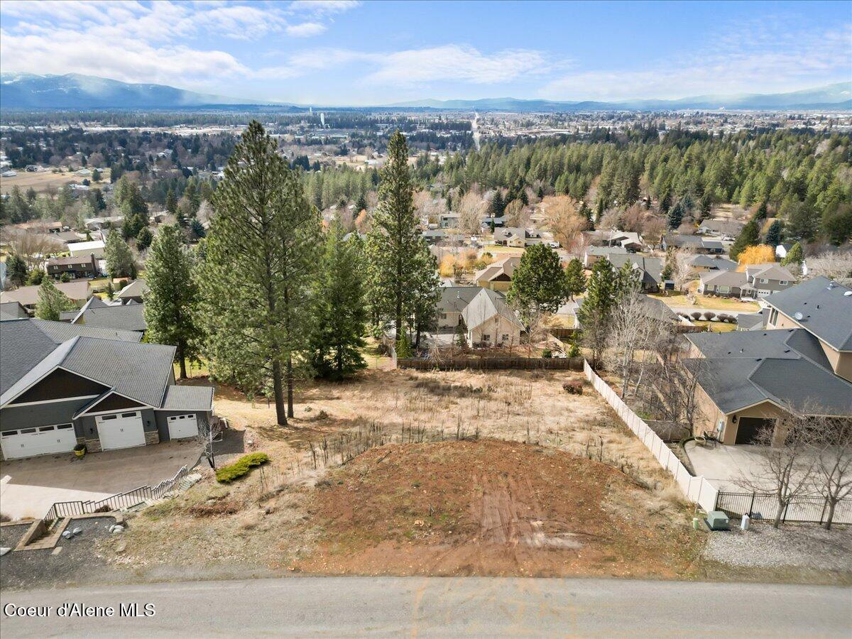 1985 E Grandview Dr, Coeur d'Alene, Texas image 4