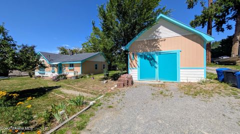 Photo of 6577 Comanche St, Bonners Ferry, ID 83805 (MLS # 25-7794)