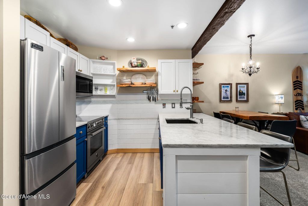 Photo of 124 Village Lane Lane #305, Sandpoint, ID 83864 (MLS # 25-11595)