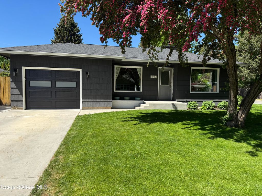Photo of 843 17th St, Coeur dAlene, ID 83814 (MLS # 26-4813)