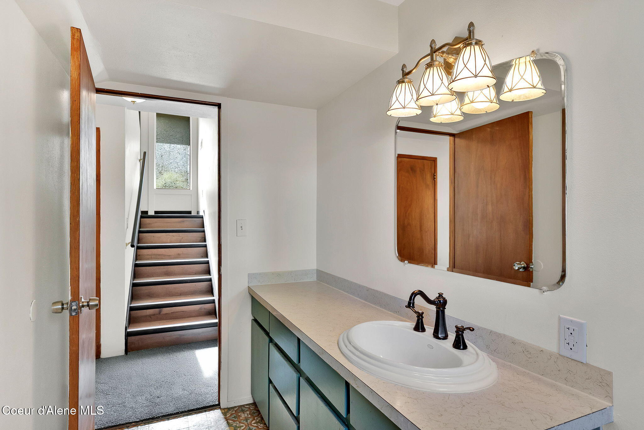 407 E Buttercup Ln, Coeur d'Alene, Idaho image 32
