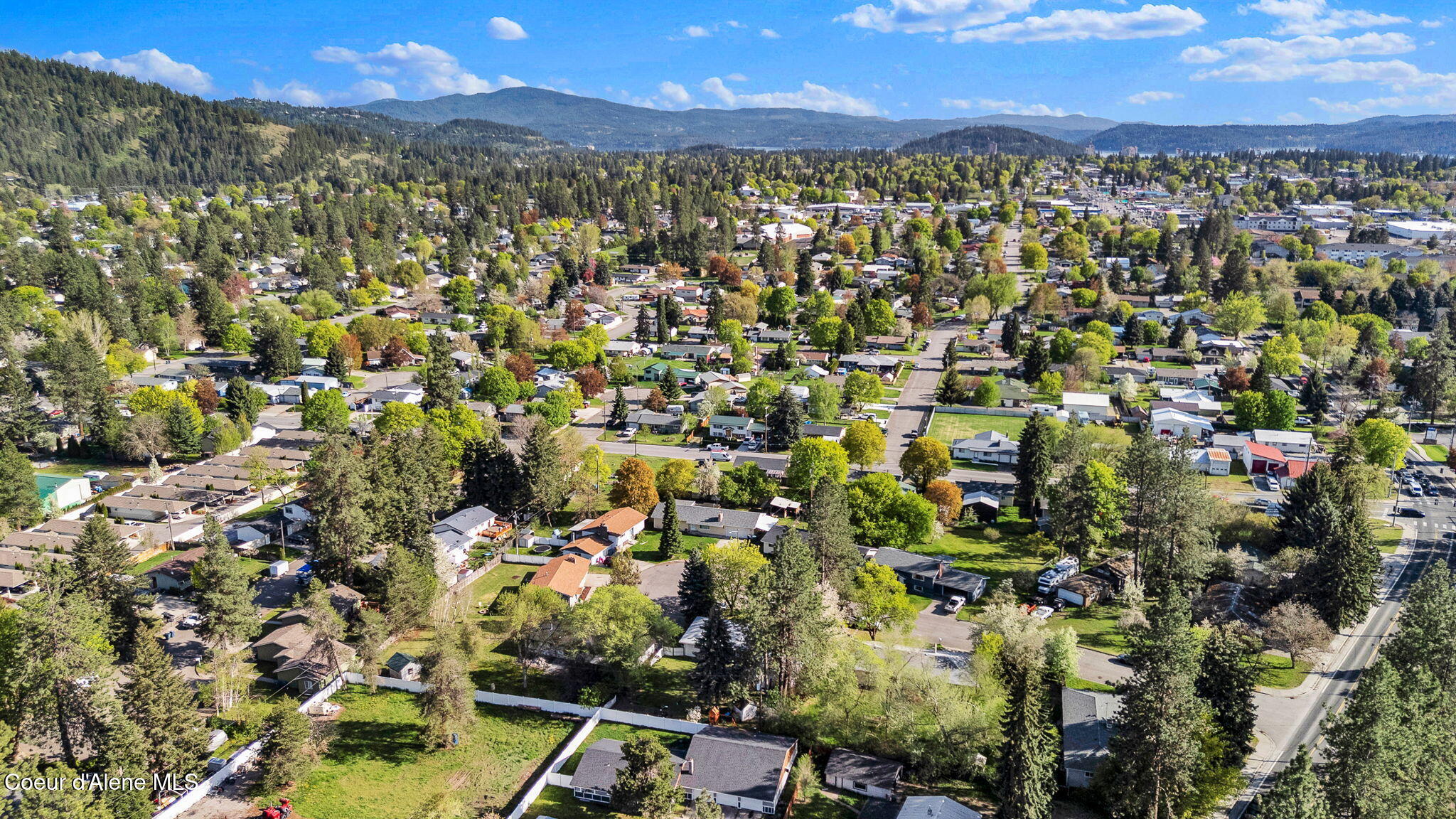 407 E Buttercup Ln, Coeur d'Alene, Idaho image 48